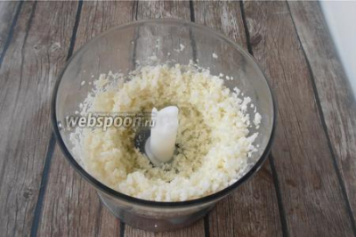 Рис из цветной капусты с грибами и тыквенными семечками